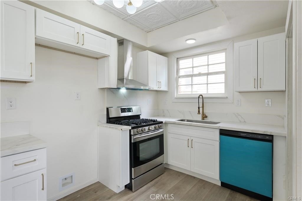 4415 12th - Photo 5
