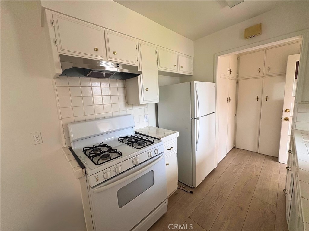 216 W D - Photo 7