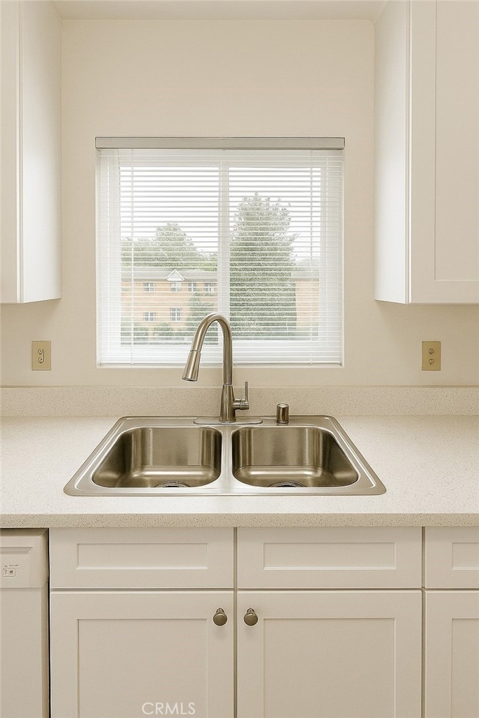 1814 Keeler Street - Photo 1