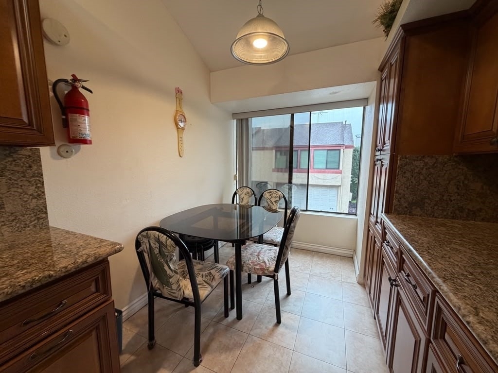 1015 Arcadia Avenue - Photo 5