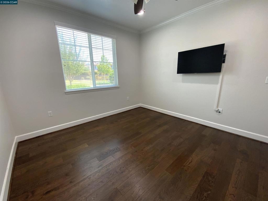 1826 Rosemary Dr - Photo 9