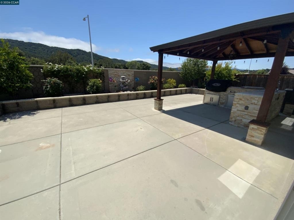 1826 Rosemary Dr - Photo 32