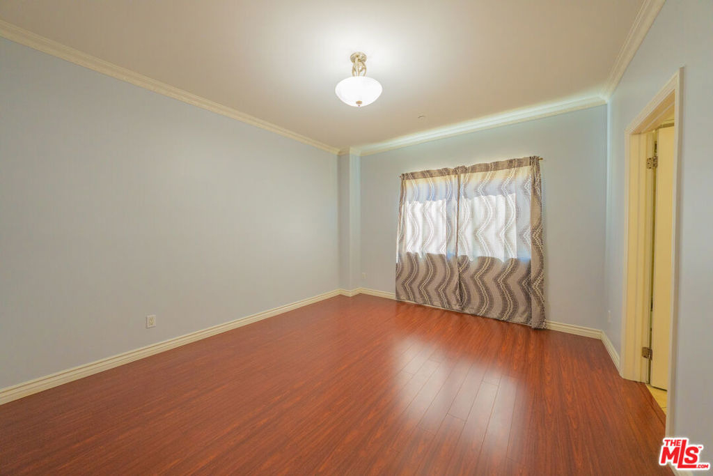 626 E Orange Grove Avenue - Photo 18