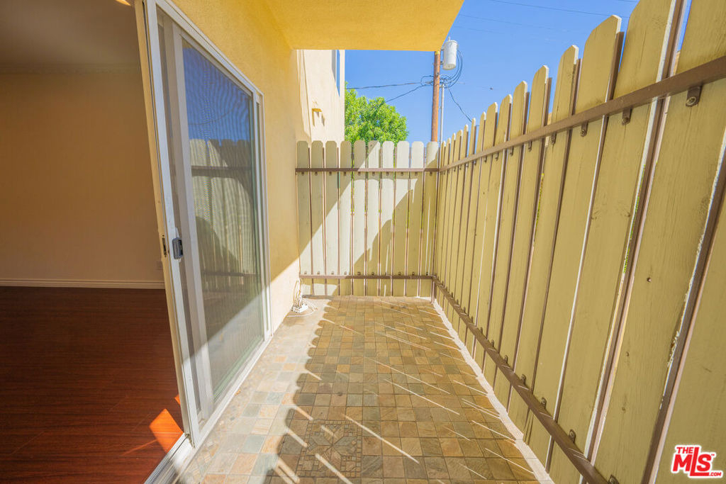 626 E Orange Grove Avenue - Photo 9