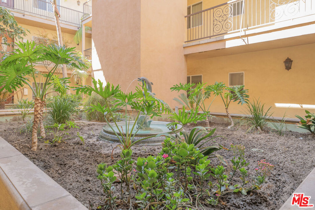 626 E Orange Grove Avenue - Photo 23