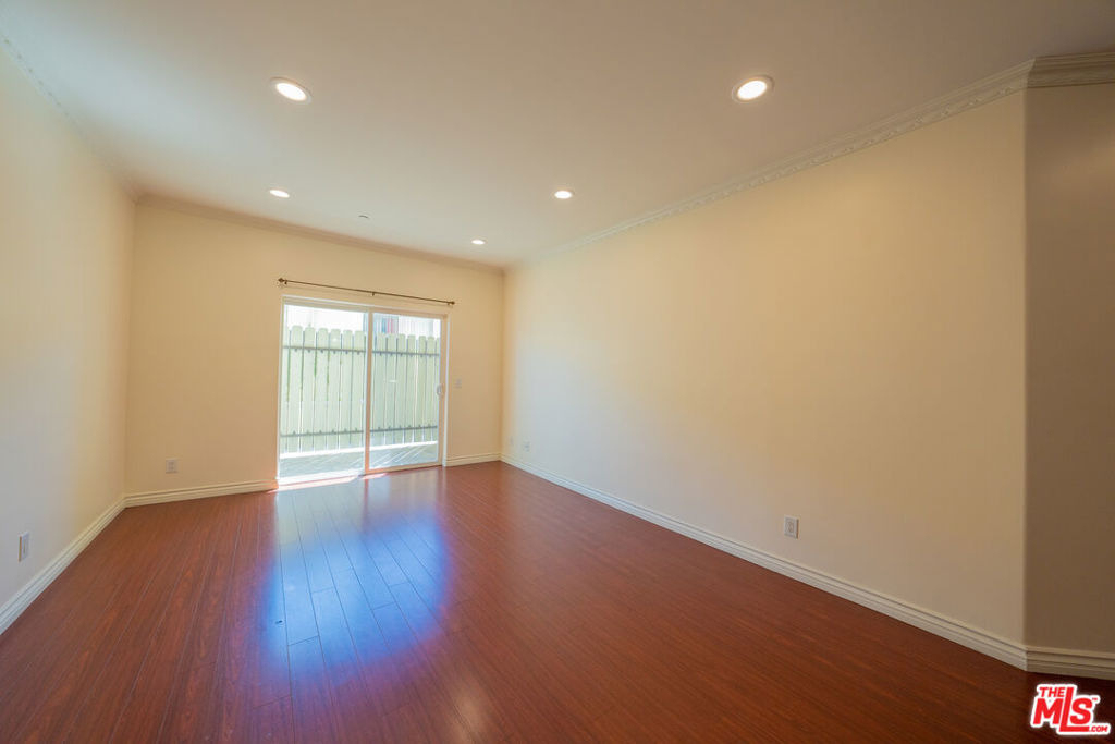 626 E Orange Grove Avenue - Photo 7