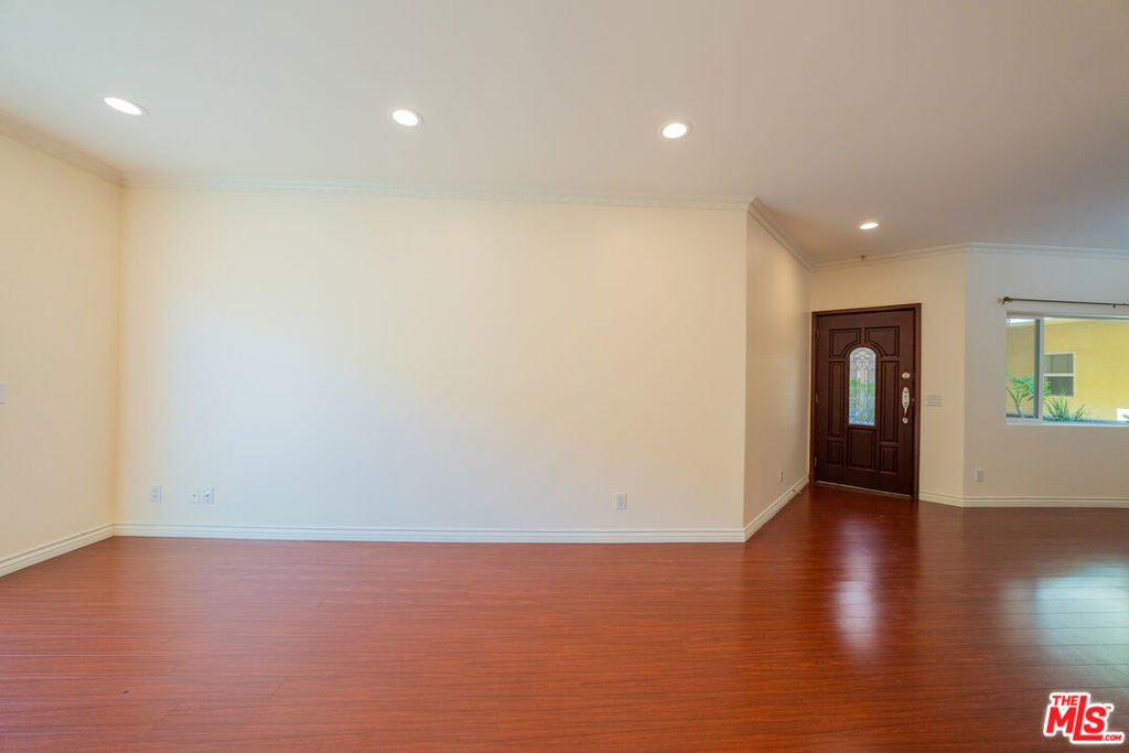 626 E Orange Grove Avenue - Photo 8