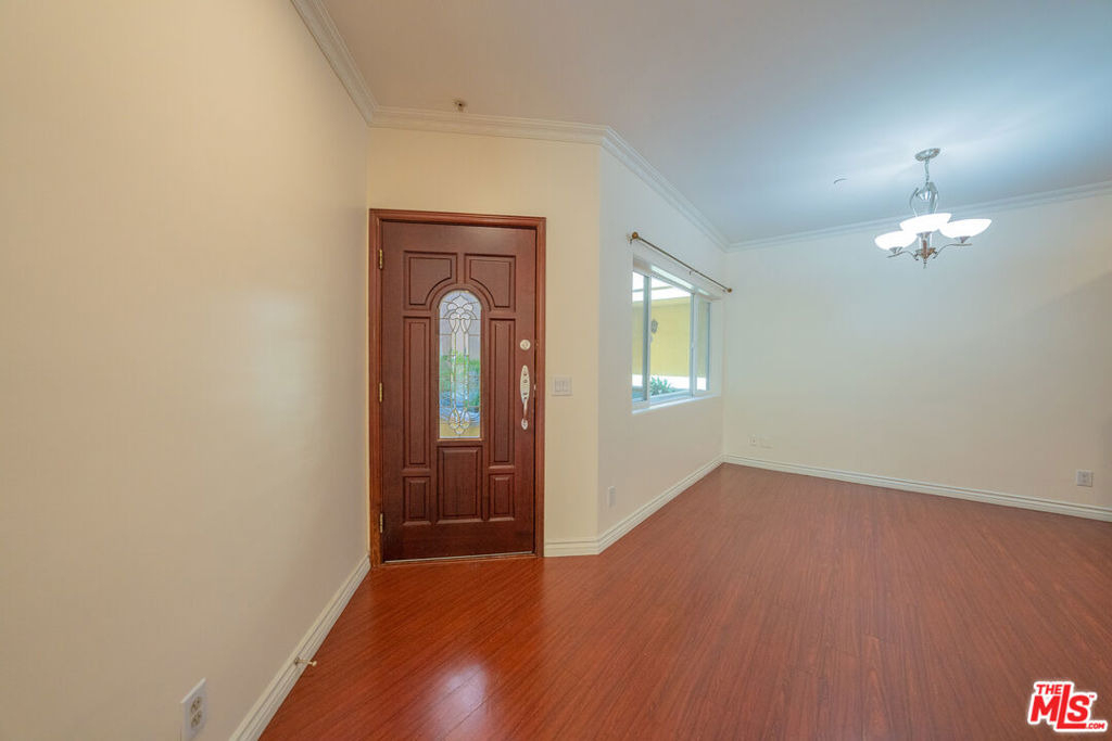 626 E Orange Grove Avenue - Photo 11