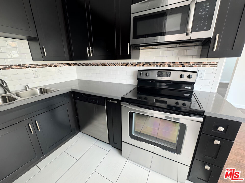 3811 N Figueroa Street - Photo 4