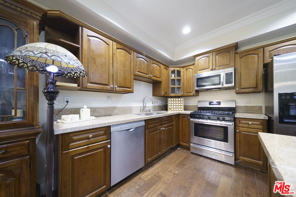 440 S Occidental Boulevard - Photo 9