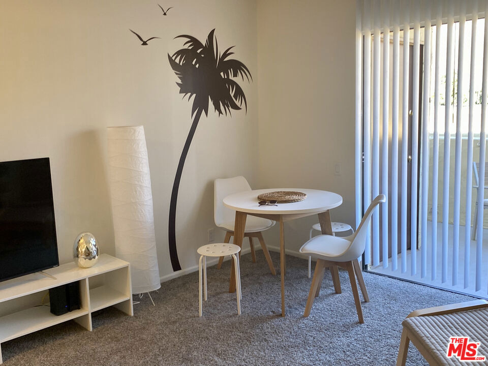 1655 E Palm Canyon Drive - Photo 4