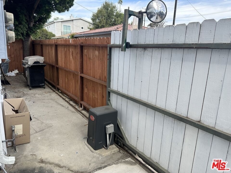 2454 Penmar - Photo 2