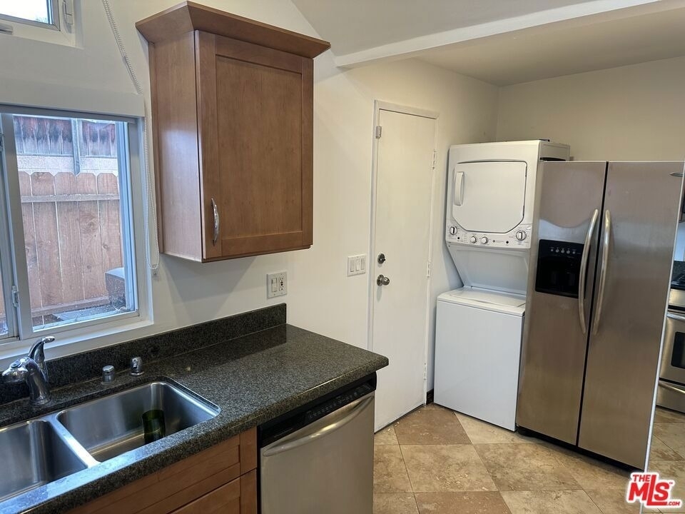 2454 Penmar - Photo 33