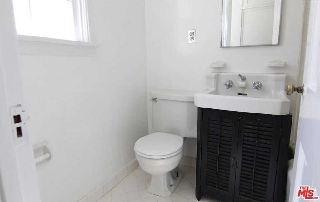 10360 Ashton Avenue - Photo 10