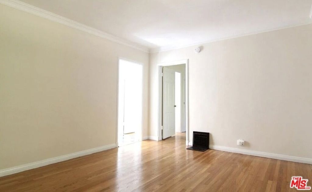 10360 Ashton Avenue - Photo 3