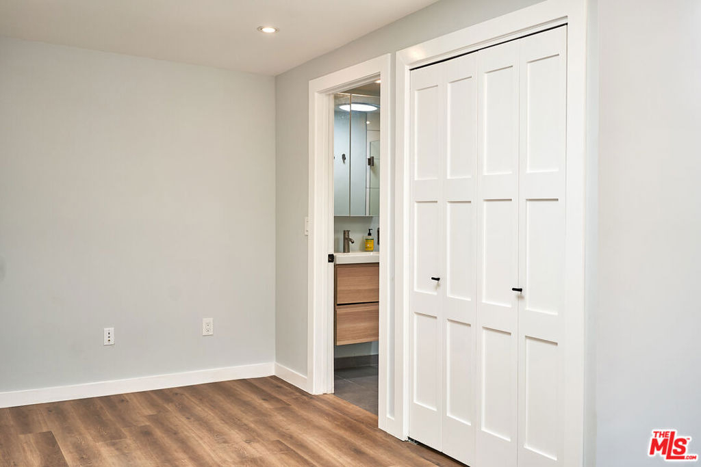 10394 Keswick Avenue - Photo 13