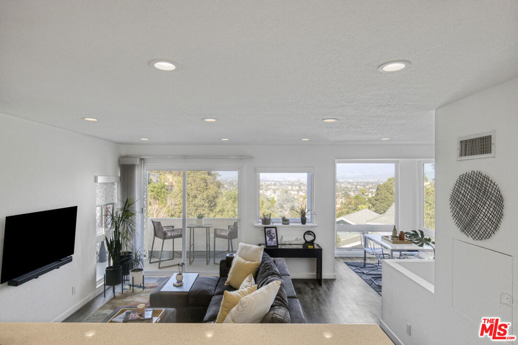 4110 Vanetta Place - Photo 14