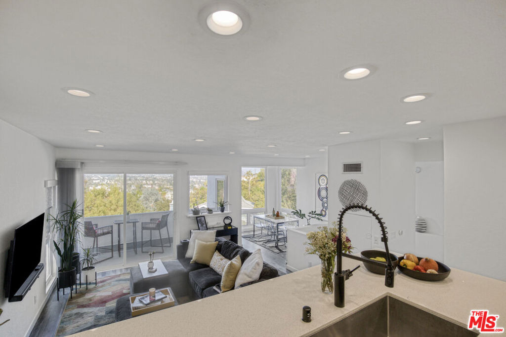 4110 Vanetta Place - Photo 13