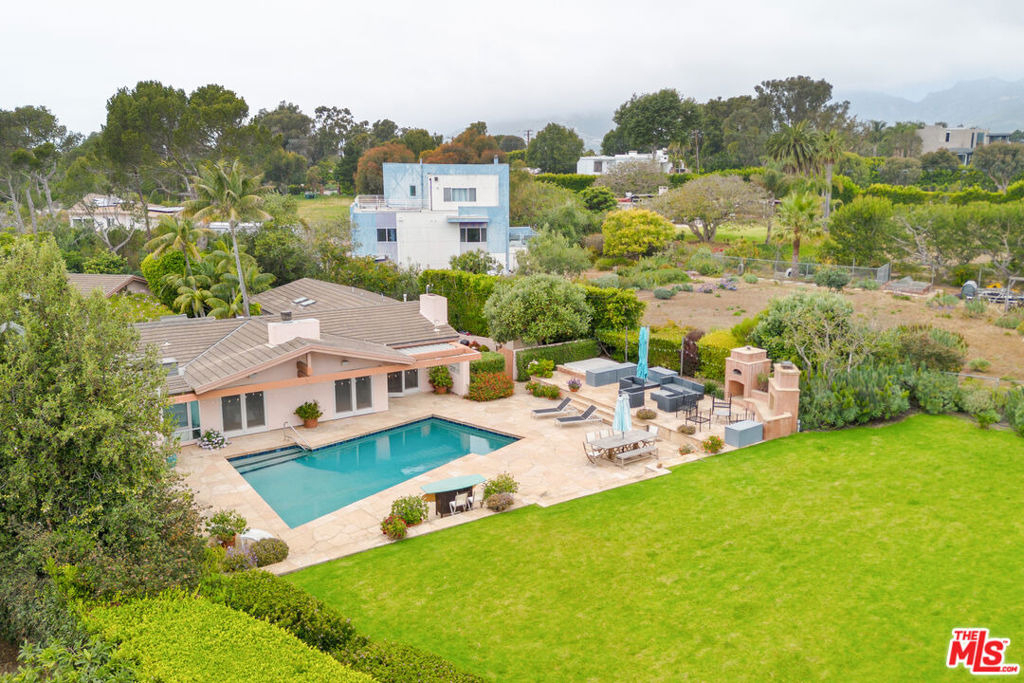 7122 Dume Drive - Photo 32