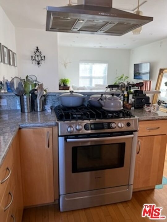 1033 1/2 N Martel Avenue - Photo 8