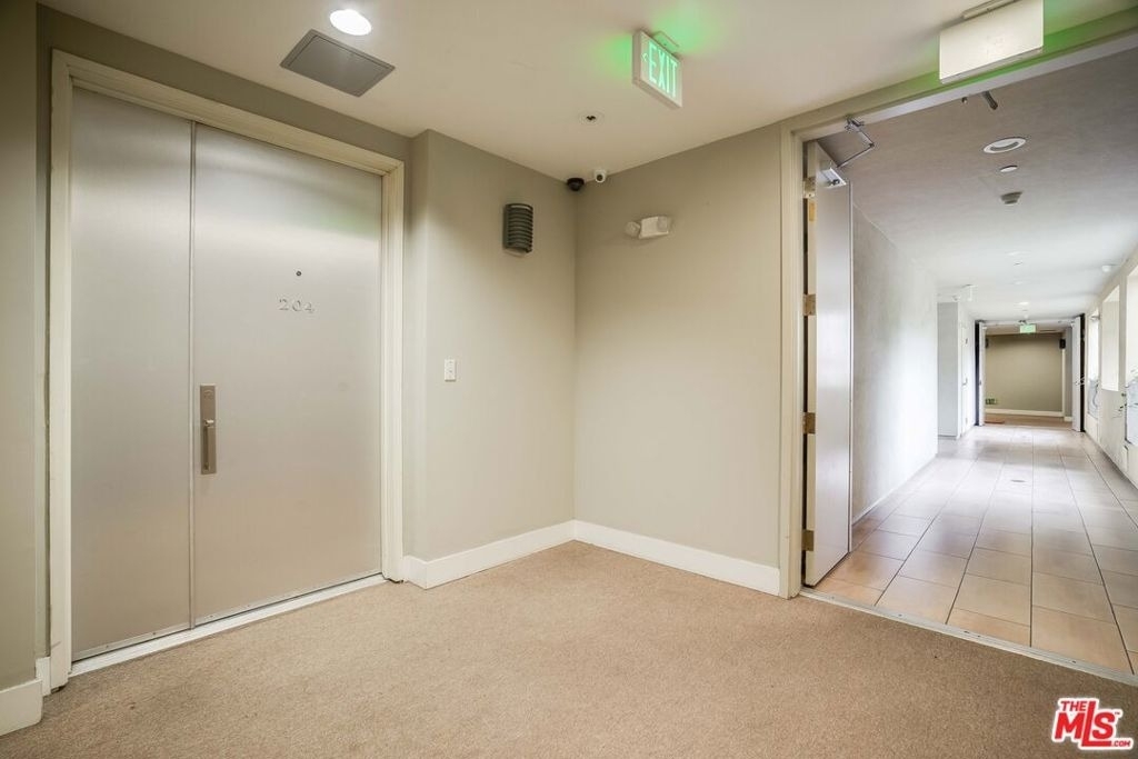 1517 S Bentley Avenue - Photo 13
