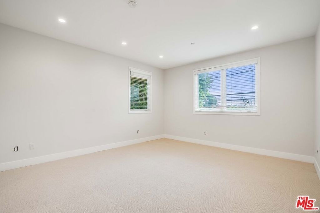 1517 S Bentley Avenue - Photo 5
