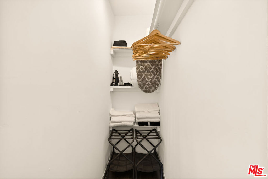 8810 Hollywood Boulevard - Photo 4