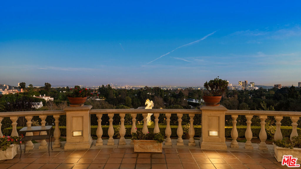 642 Siena Way - Photo 4