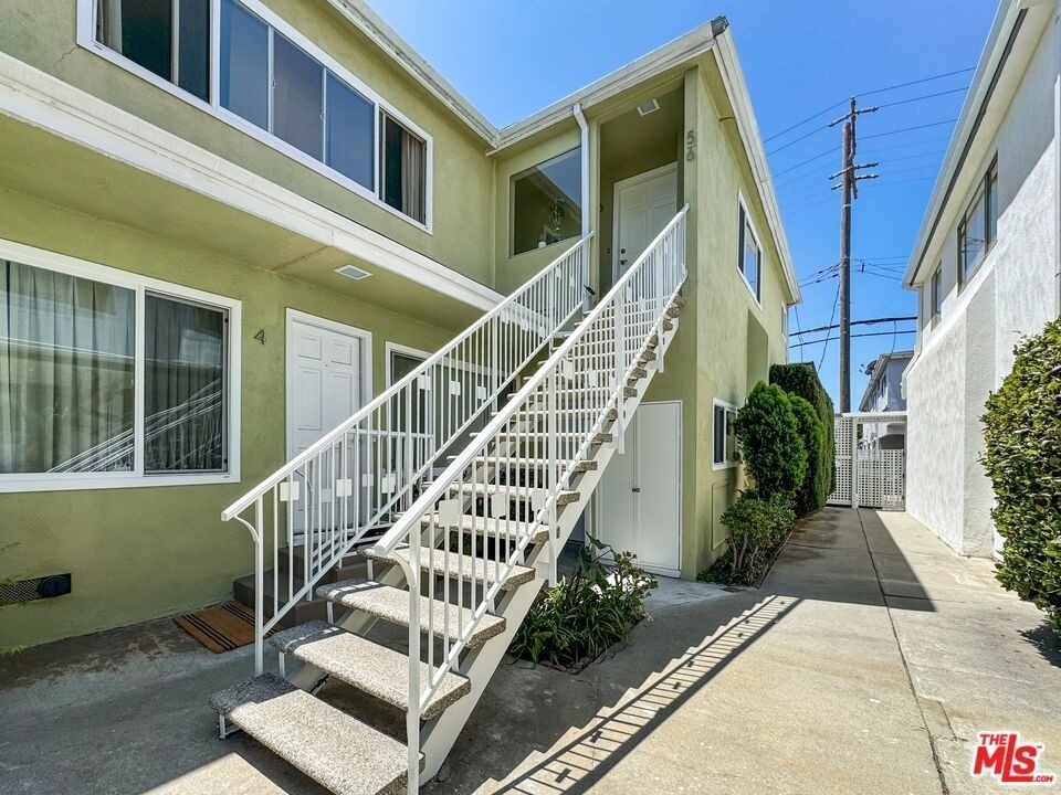 1536 Harvard Street - Photo 0