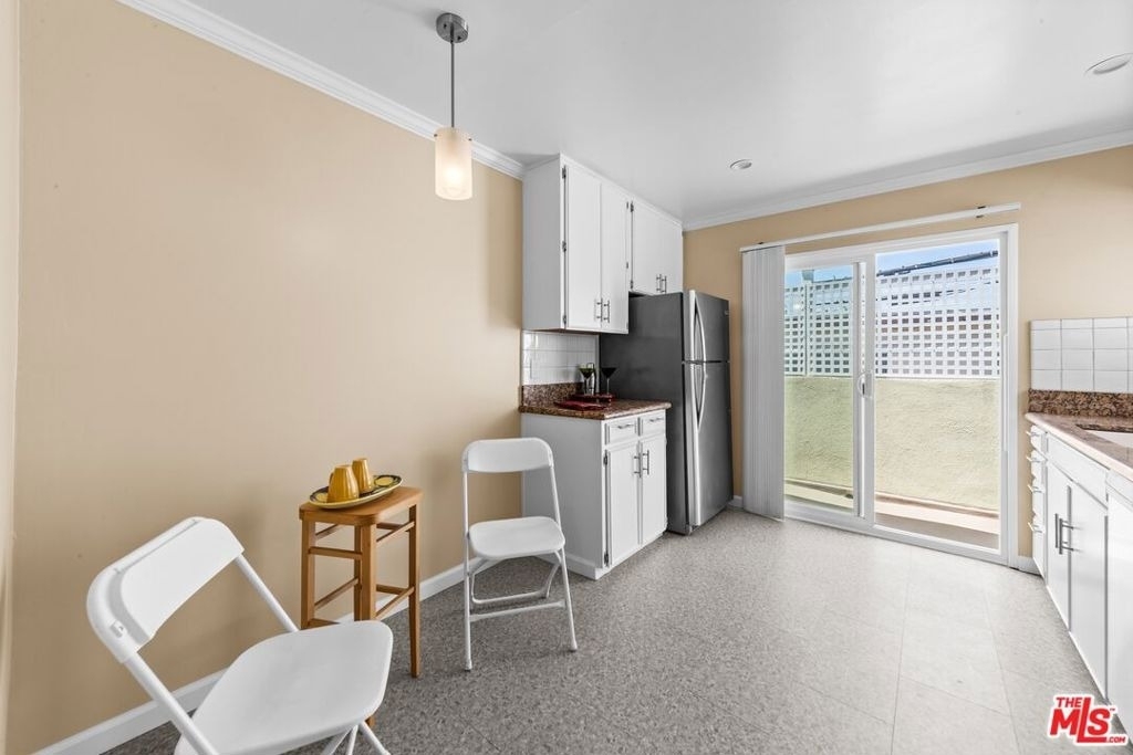 1536 Harvard Street - Photo 7