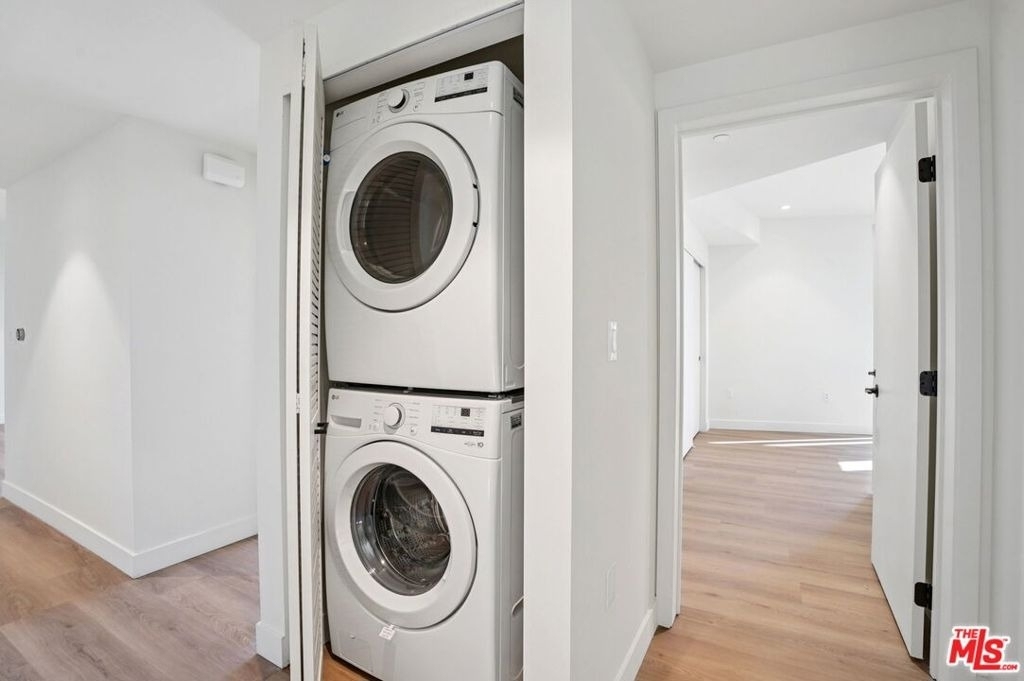 1110 S Spaulding Avenue - Photo 3