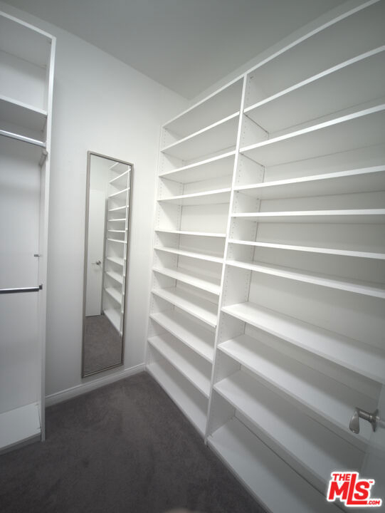10600 Holman Avenue - Photo 12