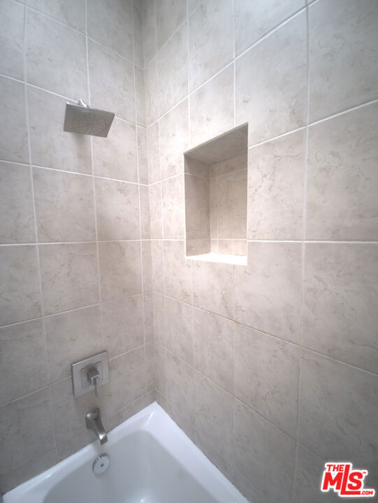 10600 Holman Avenue - Photo 11
