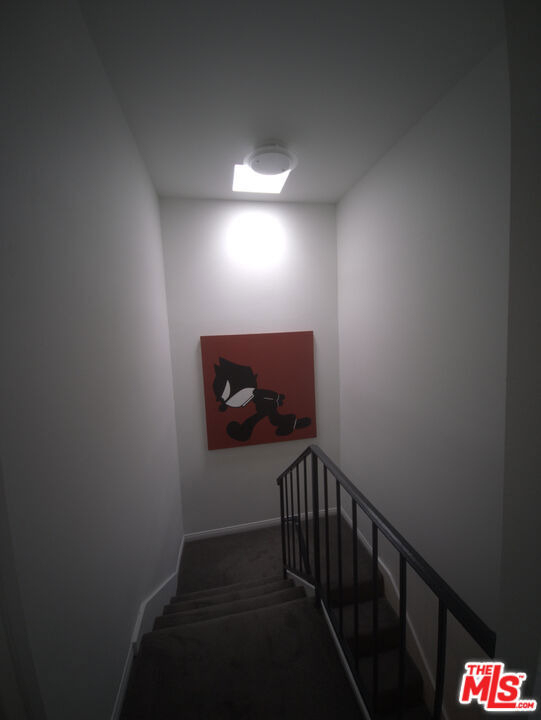 10600 Holman Avenue - Photo 6