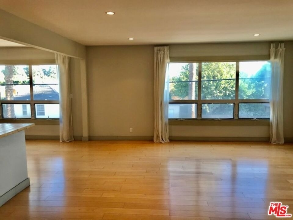 11905 Nebraska Avenue - Photo 4