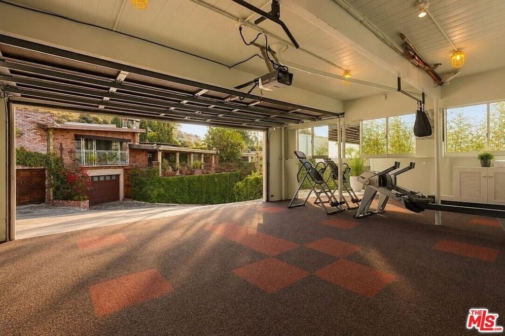 8411 Hollywood Boulevard - Photo 26