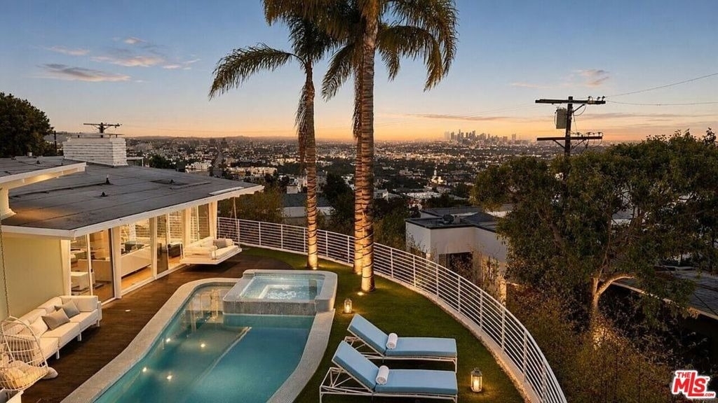 8411 Hollywood Boulevard - Photo 33