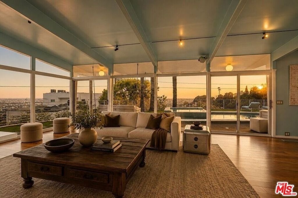8411 Hollywood Boulevard - Photo 5