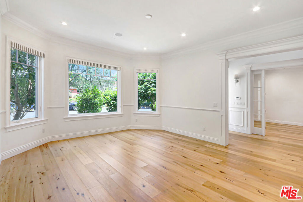 11540 Clover Avenue - Photo 12