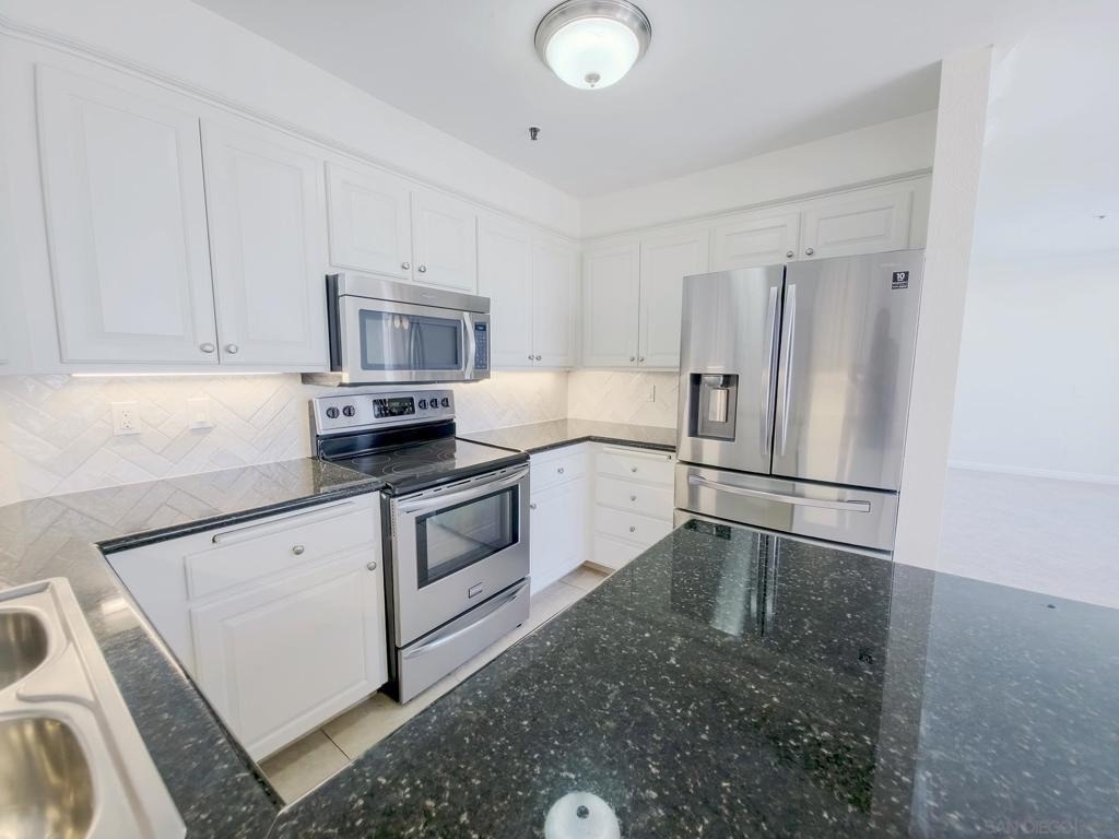 3939 Illinois St. - Photo 10