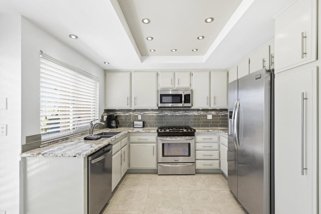 41517 Armanac Court - Photo 13