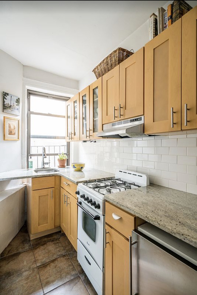 236 East 78th Street - Photo 2