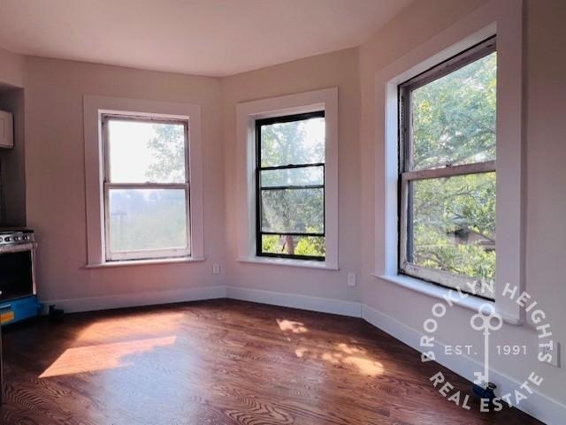 49 Garden Place - Photo 0