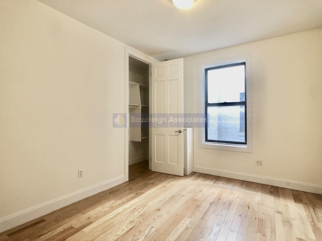 270 Fort Washington Avenue - Photo 2
