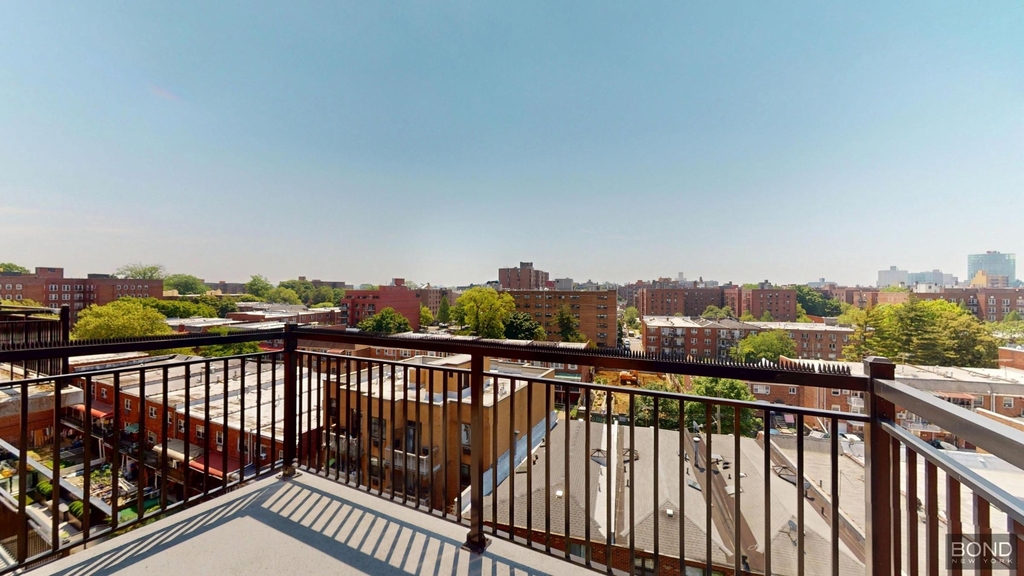 144-74 Northern Boulevard - Photo 1
