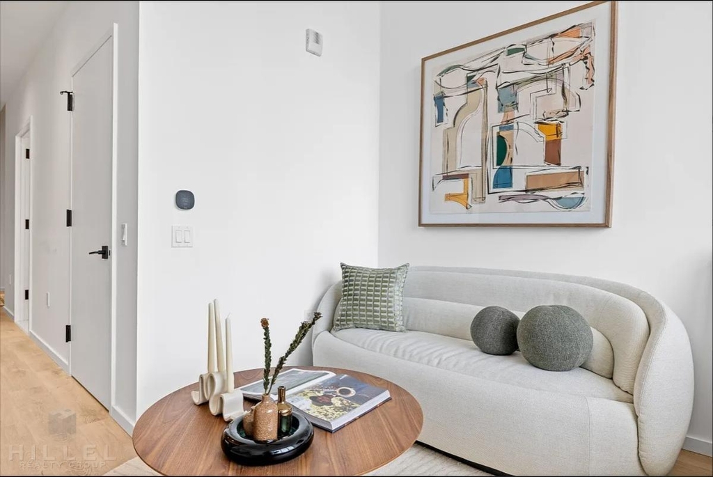 Degraw Street - Photo 1