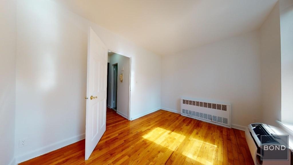 East 93 Street - Photo 3