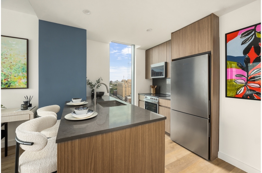89  Dekalb Ave - Photo 1