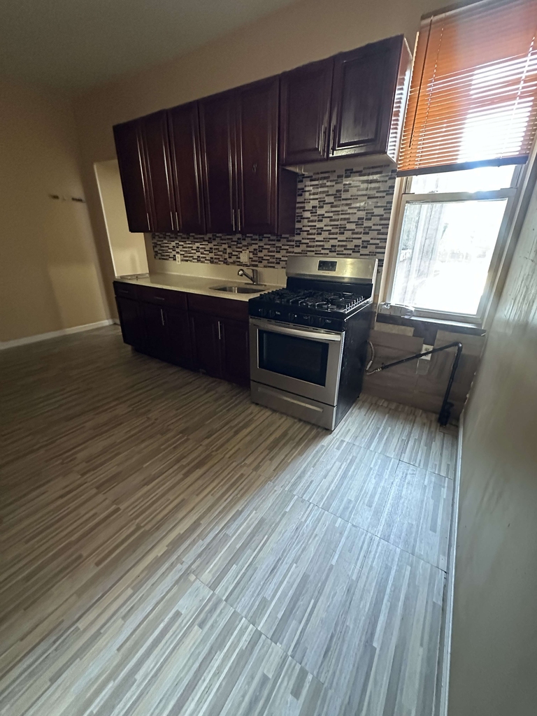 784 Garden Street - Photo 3