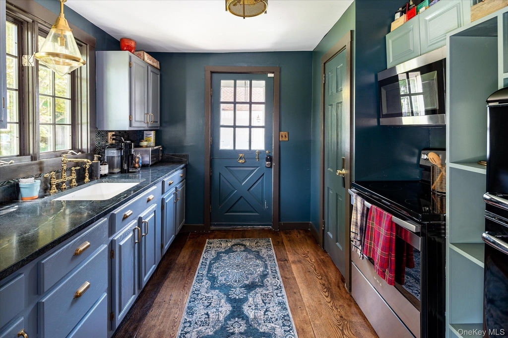 459 Old Post Road - Photo 5